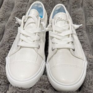 Blowfish White Casual Sneakers